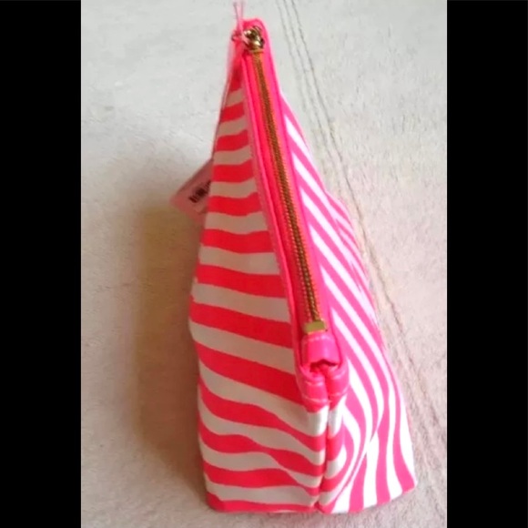 BAN.DO Looking Good Pink/White Striped Make-Up Bag - Picture 4 of 7